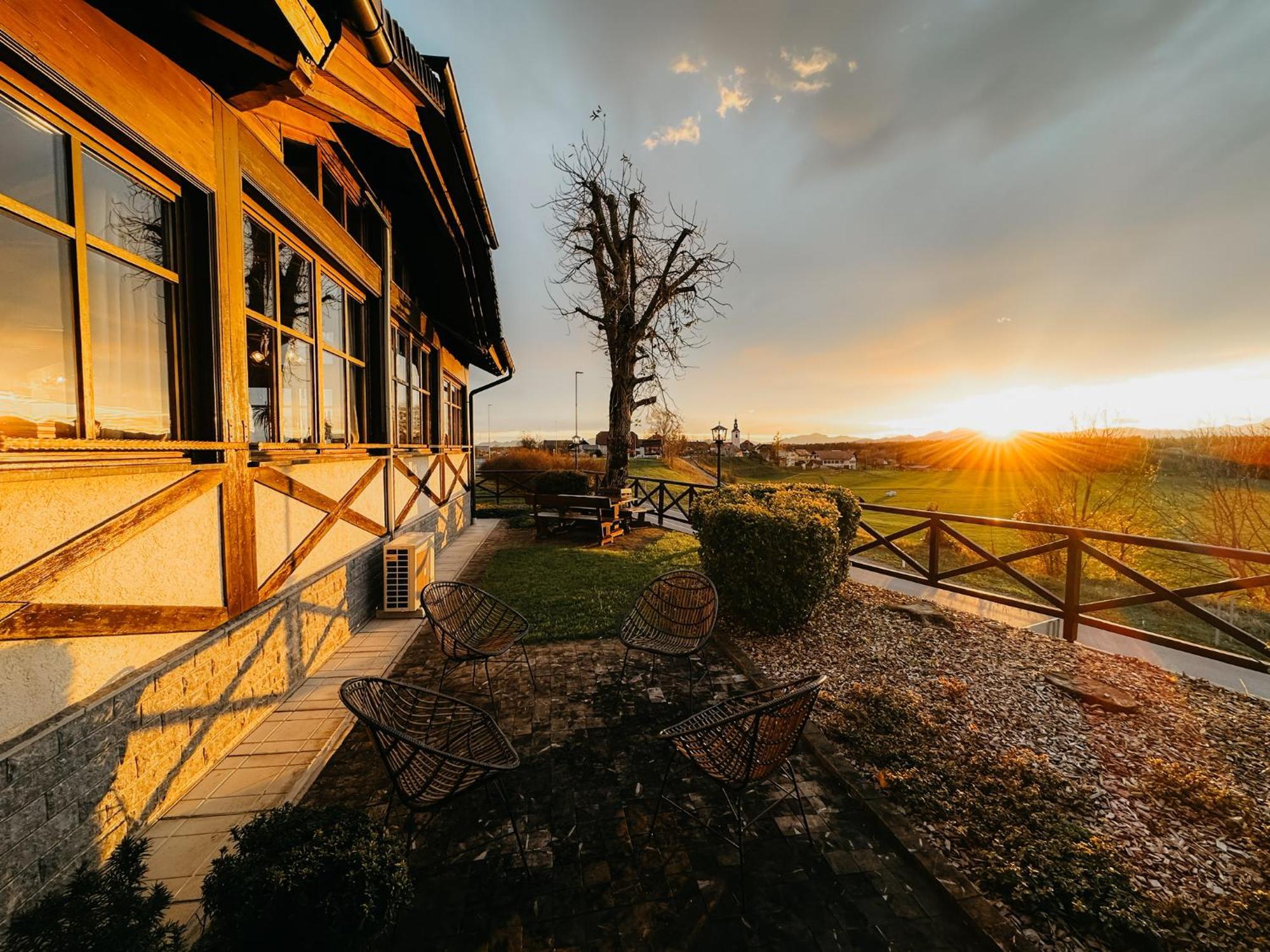 Hotel Oskar Zaplata Preddvor Esterno foto